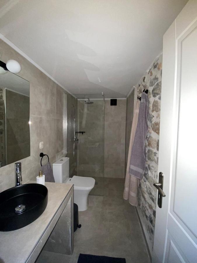 Englezena'S Guesthouse Leonídion 외부 사진