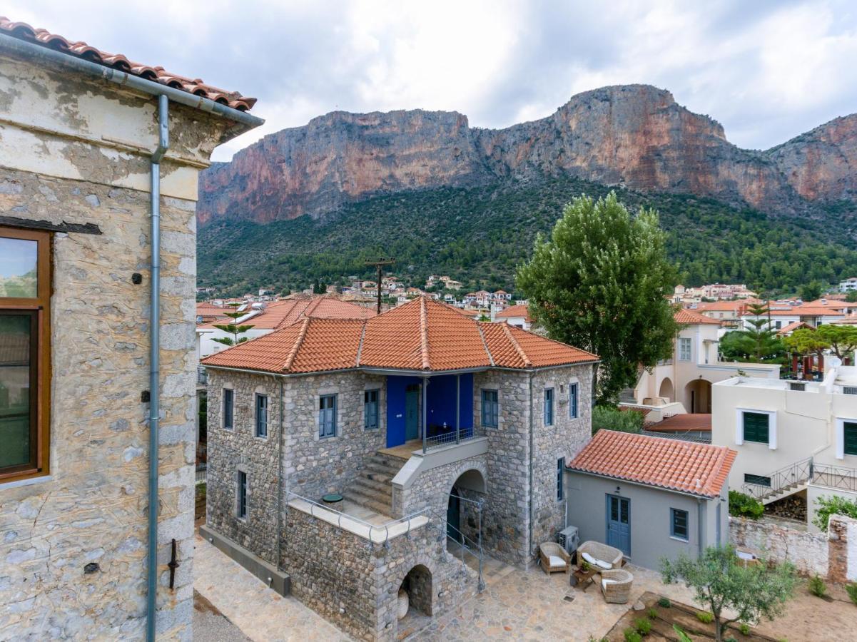 Englezena'S Guesthouse Leonídion 외부 사진