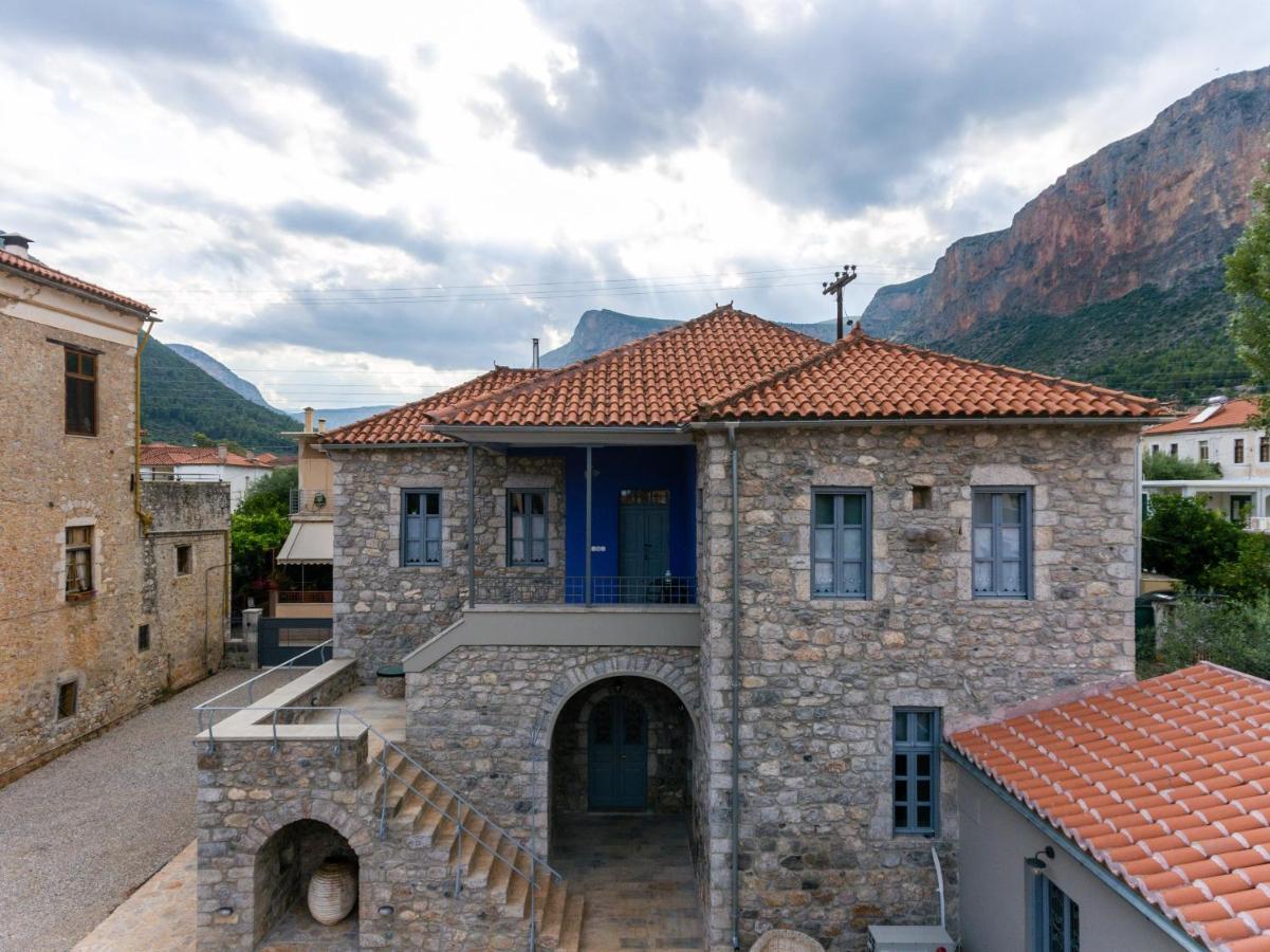 Englezena'S Guesthouse Leonídion 외부 사진
