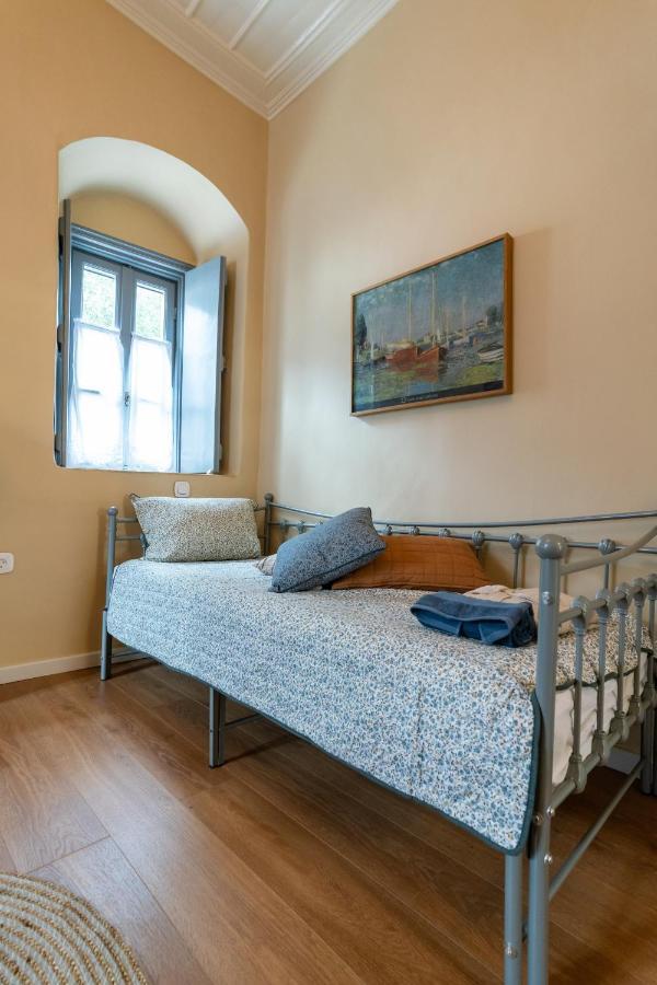 Englezena'S Guesthouse Leonídion 외부 사진